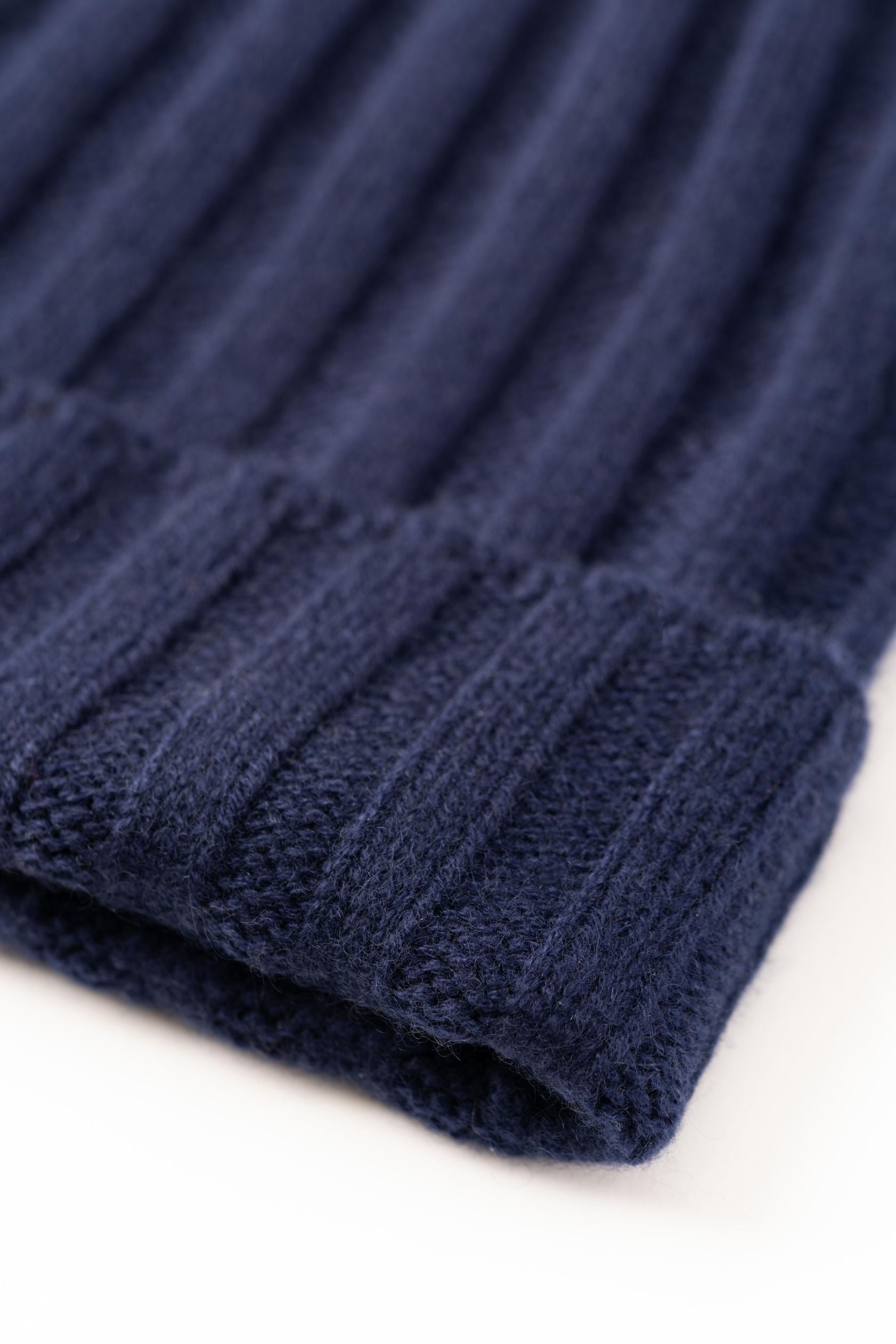 Ribbstickad Mössa - Navy